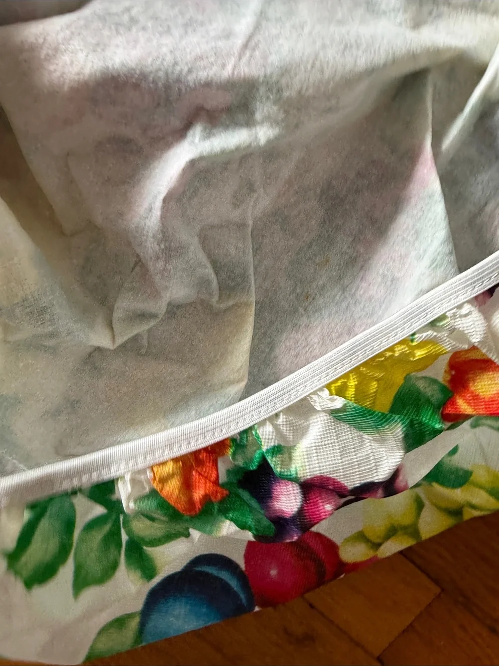 Home Accents Fruit Print Elastic Fit Tablecloth - White Multicolor vintage